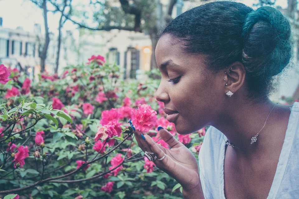 Les cheveux crépus, la nouvelle tendance chez les femmes noires