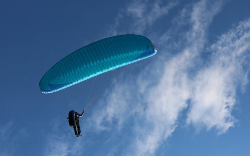 Et si vous vous lanciez et essayiez le parapente ?