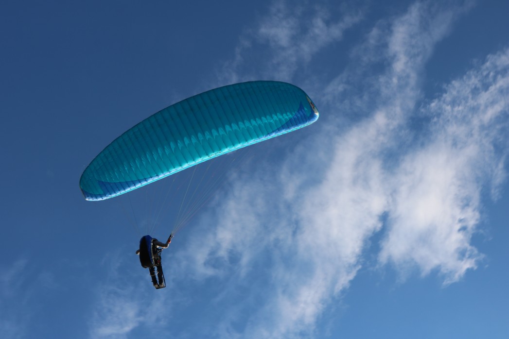 Et si vous vous lanciez et essayiez le parapente ?